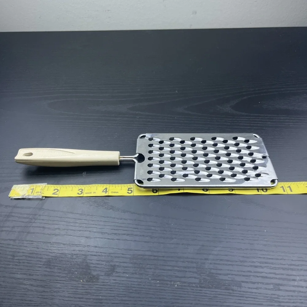 Vintage MCM EKCO Hand Grater 11